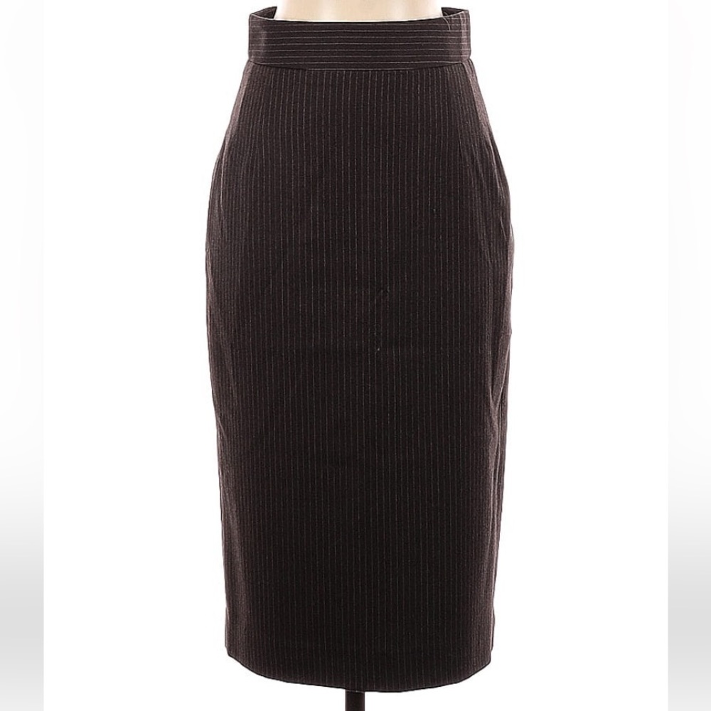 Classic Banana Republic Wool Skirt (size 0)